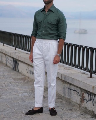 Dark Green Long Sleeve Shirt Outfits For Men: Consider pairing a dark green long sleeve shirt with white chinos for a simple ensemble that's also put together. To bring an extra dimension to this look, complete this look with dark brown suede tassel loafers.
