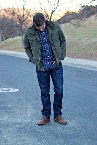 Olive Military Jacket Outfits For Men: An olive military jacket and blue jeans are a nice ensemble worth having in your off-duty styling lineup. Let your styling credentials really shine by rounding off your outfit with brown leather desert boots.