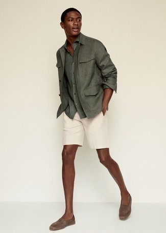 Dark Green Linen Shirt Jacket Outfits For Men: One of the most popular ways for a man to style a dark green linen shirt jacket is to marry it with beige linen shorts in an off-duty getup. Introduce dark brown suede espadrilles to the equation et voila, this getup is complete.