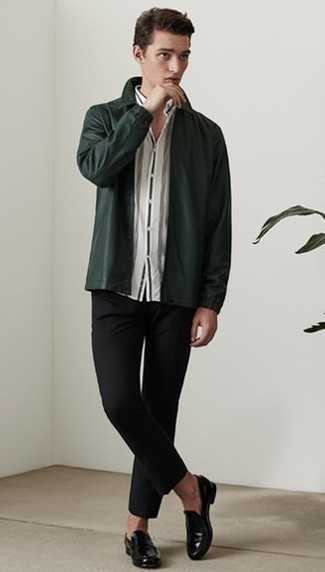 Dark Green Shirt Jacket with Short Sleeve Shirt Outfits For Men: Take your off-duty look up a notch by wearing a dark green shirt jacket and a short sleeve shirt. A pair of black leather loafers will contrast beautifully against the rest of the look.