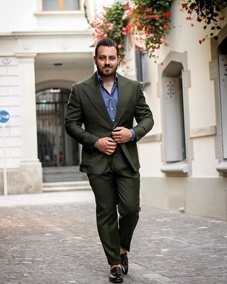 Dark Green Suit Outfits: A dark green suit and a blue dress shirt are absolute mainstays if you're planning a polished wardrobe that holds to the highest menswear standards. Introduce dark brown leather tassel loafers to the mix to give a dash of stylish effortlessness to this getup.