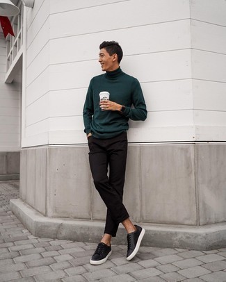 Black Leather Low Top Sneakers Outfits For Men: Pairing a dark green turtleneck with black jeans is an on-point choice for a casually stylish outfit. A great pair of black leather low top sneakers pulls this outfit together.