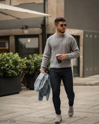 Charcoal Cable Sweater Outfits For Men: A charcoal cable sweater looks so cool when married with navy skinny jeans in a laid-back outfit. For something more on the smart end to finish off your outfit, introduce grey suede chelsea boots to the equation.