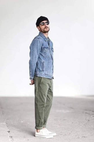 Men's Light Blue Denim Jacket, Olive Chinos, White Canvas Low Top Sneakers, Black Beanie