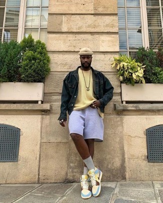 Yellow Crew-neck Sweater Outfits For Men: A yellow crew-neck sweater and grey sports shorts matched together are a match made in heaven for those who appreciate casually dapper styles. Introduce multi colored leather high top sneakers to the mix and off you go looking spectacular.