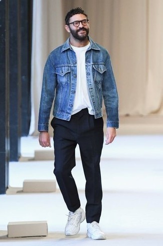 Blue Denim Jacket Outfits For Men: Show off your chops in menswear styling by pairing a blue denim jacket and navy chinos for a relaxed look. White athletic shoes will bring a playful feel to an otherwise traditional outfit.