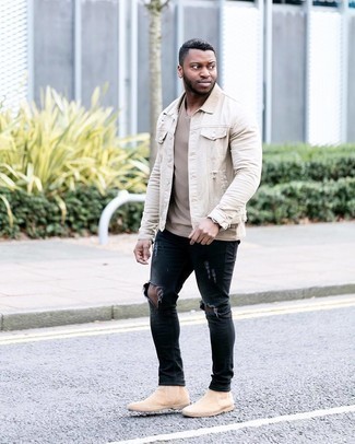 Beige Denim Jacket Outfits For Men: A beige denim jacket looks so cool when married with black ripped skinny jeans. Add a pair of beige suede chelsea boots to the equation to immediately bump up the style factor of your getup.
