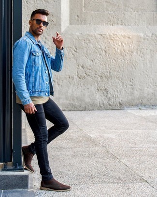 Blue Denim Jacket Outfits For Men: This laid-back combination of a blue denim jacket and black skinny jeans is a safe option when you need to look casually stylish in a flash. Puzzled as to how to finish your look? Wear dark brown suede chelsea boots to bump it up.