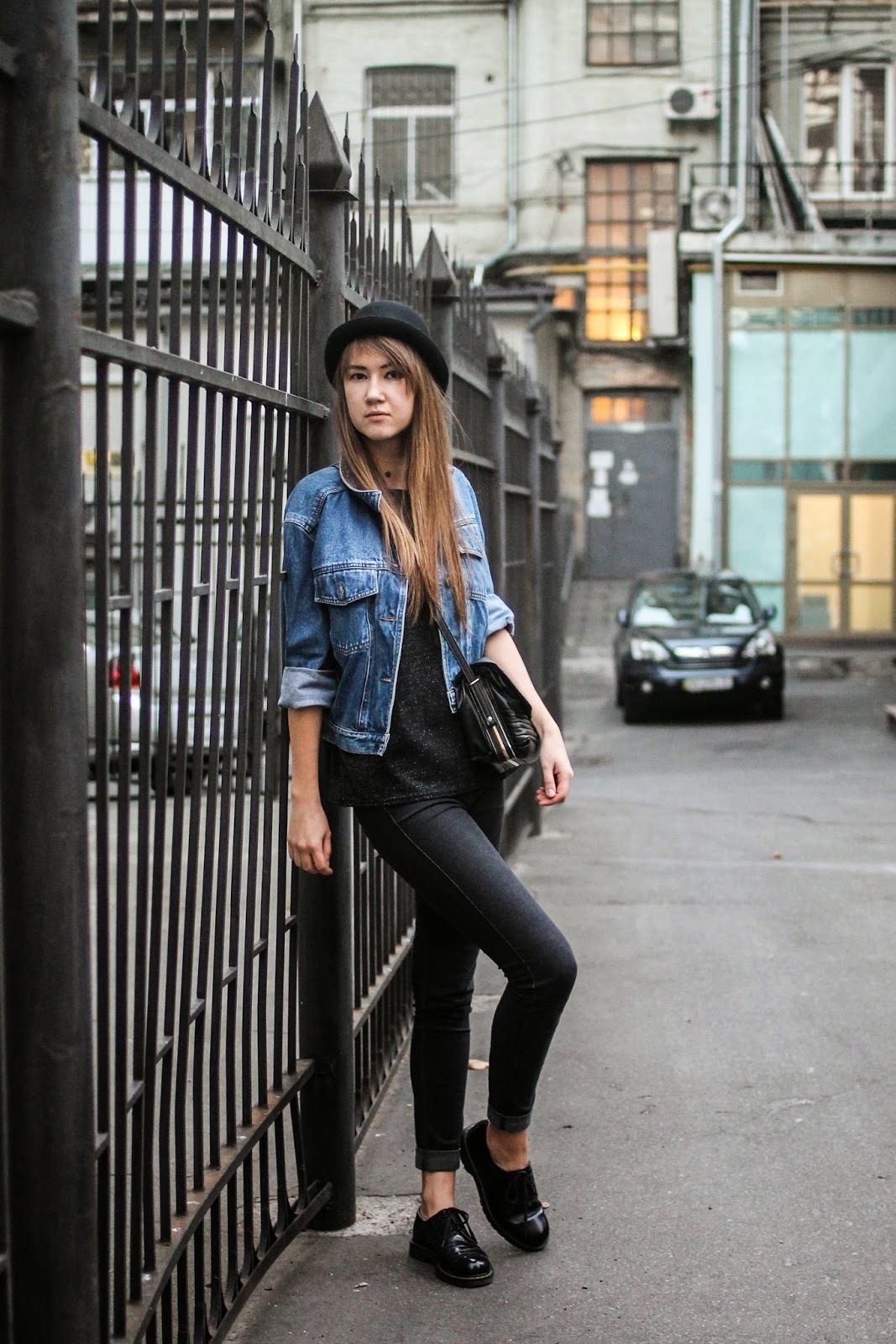 Casual Chic / Black on Black outfit | Jacket outfit women, Black denim  jacket outfit, Black jacket outfit
