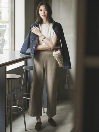 Tan Crochet Tote Bag Outfits: Opt for a navy denim jacket and a tan crochet tote bag if you're scouting for an outfit idea that speaks off-duty chic. For extra fashion points, complement your look with dark brown suede mules.