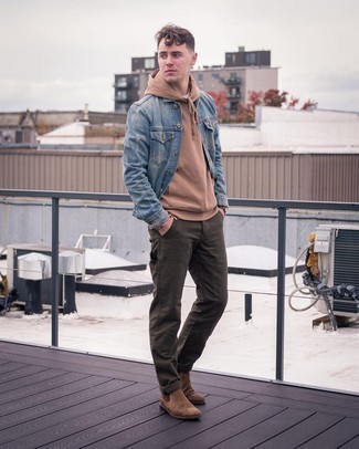 Brown Suede Chelsea Boots Outfits For Men: If you're in search of a casual and at the same time on-trend getup, team a light blue denim jacket with olive chinos. To bring some extra classiness to your outfit, complement your getup with a pair of brown suede chelsea boots.
