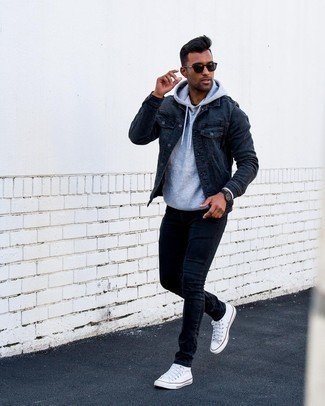 Grey Denim Jacket Outfits For Men: For an on-trend look without the need to sacrifice on functionality, we love this pairing of a grey denim jacket and black skinny jeans. Consider white canvas low top sneakers as the glue that will bring this ensemble together.