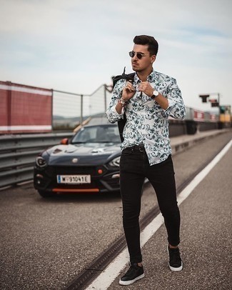 White and Navy Floral Long Sleeve Shirt Outfits For Men: A white and navy floral long sleeve shirt looks especially good when worn with black skinny jeans in a casual menswear style. Dial up the wow factor of this ensemble by finishing with black leather low top sneakers.