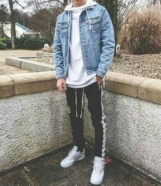 White Short Sleeve Hoodie Outfits For Men: For a casual and cool look, marry a white short sleeve hoodie with black sweatpants — these items go pretty good together. Finishing with a pair of white and black print leather low top sneakers is a surefire way to bring an extra dose of style to this look.