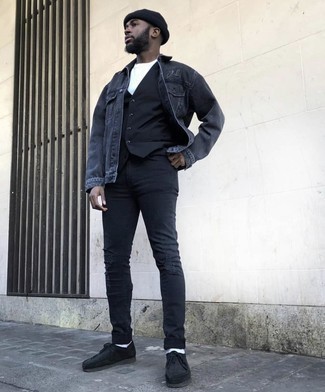 Grey Denim Jacket Outfits For Men: For an urban look, Wear a grey denim jacket and charcoal ripped skinny jeans. Complete your ensemble with black suede desert boots for an extra dose of refinement.