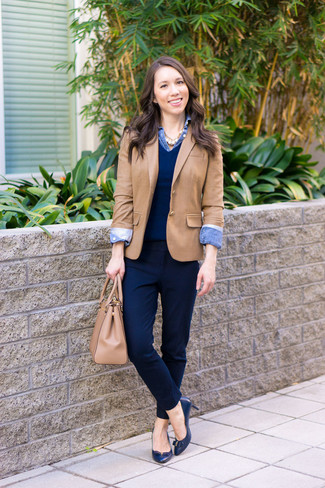 Navy Dress Pants with V-neck Sweater Outfits For Women: 