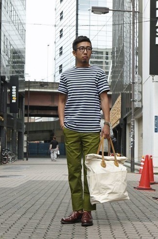 White and Blue Horizontal Striped Crew-neck T-shirt with Burgundy Leather Derby Shoes Outfits: 