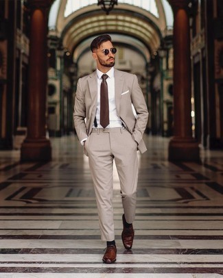 Beige Vertical Striped Suit Outfits: 