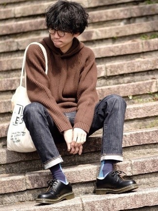 Dark Brown Knit Hoodie Outfits For Men: 
