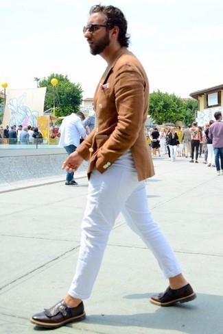 Tan Double Breasted Blazer Outfits For Men: For effortless elegance with a masculine take, you can easily go for a tan double breasted blazer and white chinos. Get a bit experimental in the shoe department and introduce burgundy fringe leather loafers to the equation.