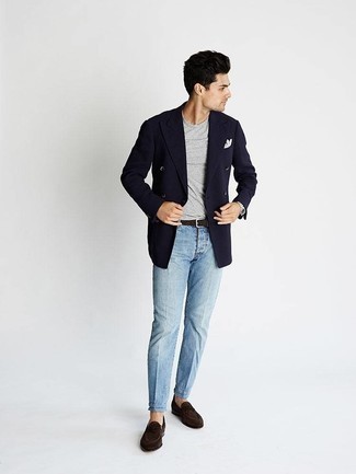 Brown Suede Belt Outfits For Men: Why not pair a navy double breasted blazer with a brown suede belt? Both of these items are totally comfortable and will look awesome when worn together. A pair of dark brown suede loafers will immediately lift up any outfit.