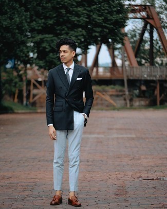 White and Blue Pocket Square Outfits: A black double breasted blazer and a white and blue pocket square married together are a perfect match. A pair of brown leather tassel loafers will add a more sophisticated twist to an otherwise too-common ensemble.