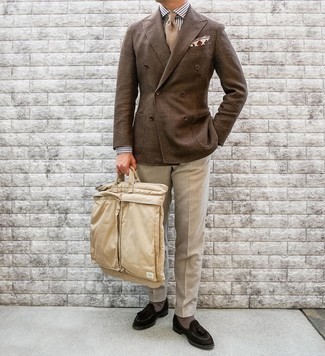 Beige Canvas Tote Bag Dressy Summer Outfits For Men: A brown double breasted blazer and a beige canvas tote bag are a combination that every smart man should have in his closet. If you wish to easily step up your look with one single item, complete your outfit with dark brown suede tassel loafers. So if it's a hot day and you want to look on-trend without putting too much effort, this getup will do the job in no time.