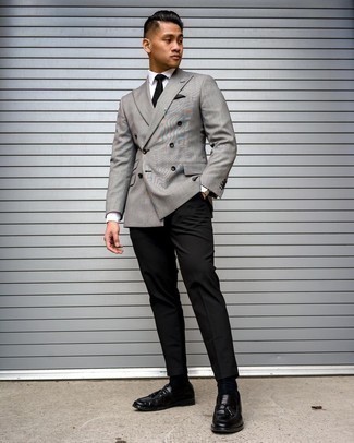 Grey Double Breasted Blazer Outfits For Men: A grey double breasted blazer and black dress pants are a refined combination that every dapper man should have in his arsenal. Send an otherwise mostly classic outfit down a more informal path by slipping into black leather tassel loafers.
