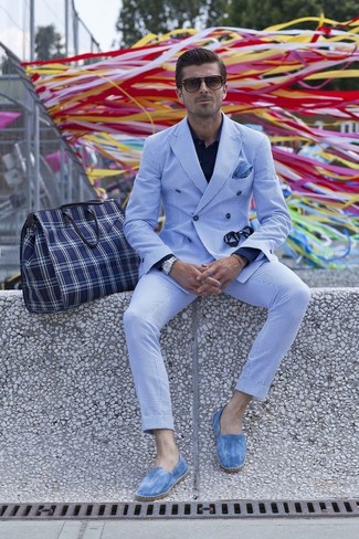 You'll be amazed at how easy it is to get dressed like this. Just a white and blue vertical striped double breasted blazer and white and blue vertical striped dress pants. Wondering how to finish off? Complete this ensemble with a pair of blue canvas espadrilles to switch things up.