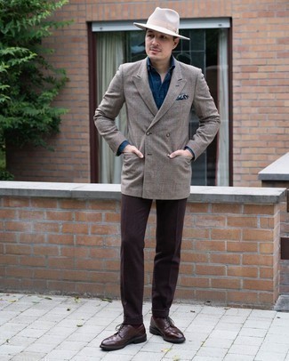 Brown Leather Brogues Outfits: Wear a brown plaid double breasted blazer and dark brown dress pants if you're going for a proper, trendy look. For something more on the cool and casual side to finish off your look, complement this getup with brown leather brogues.