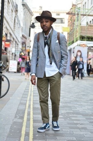 Multi colored Print Scarf Outfits For Men: A light blue double breasted blazer and a multi colored print scarf are a favorite combo for many stylish guys. Take this outfit down a whole other path by wearing navy canvas high top sneakers.