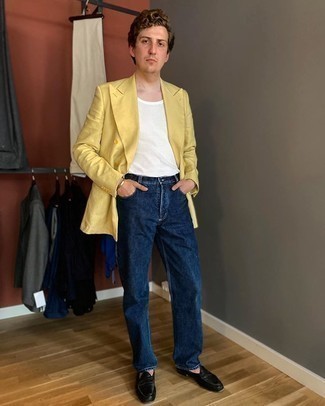 Yellow Double Breasted Blazer Outfits For Men: This combination of a yellow double breasted blazer and navy jeans looks considered and makes you look instantly cooler. A pair of black leather loafers effortlessly ramps up the classy factor of any look.