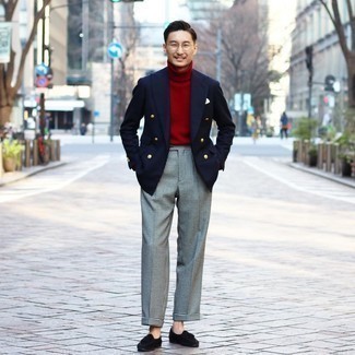 Burgundy Wool Turtleneck Outfits For Men: Inject style into your current repertoire with a burgundy wool turtleneck and black and white houndstooth dress pants. For something more on the elegant end to finish off this ensemble, introduce a pair of black suede tassel loafers to the equation.