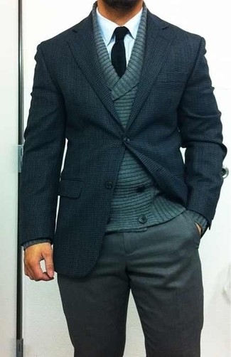 Olive Cardigan Outfits For Men: Pair an olive cardigan with charcoal dress pants if you're going for a proper, fashionable getup.