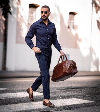 Navy Long Sleeve Shirt Outfits For Men: 