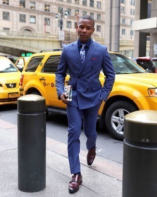 Blue Paisley Tie Outfits For Men In Their 20s: 
