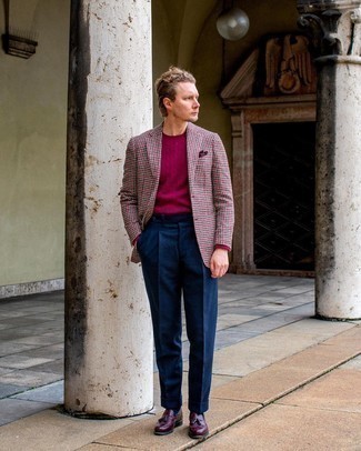 Burgundy Houndstooth Wool Blazer Outfits For Men: 