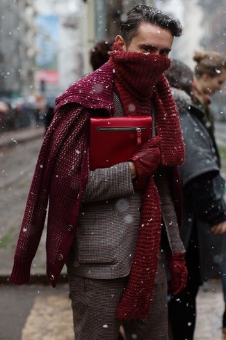 Burgundy Knit Scarf Outfits For Men: 
