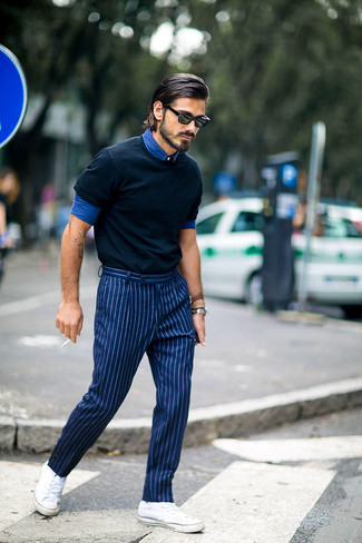 Navy and White Vertical Striped Dress Pants Outfits For Men: 