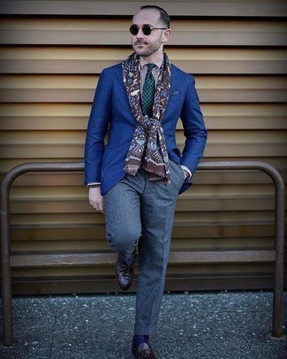Tobacco Print Scarf Outfits For Men: 