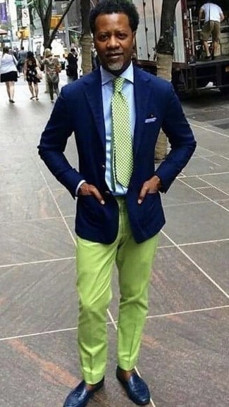 Green-Yellow Tie Outfits For Men: 