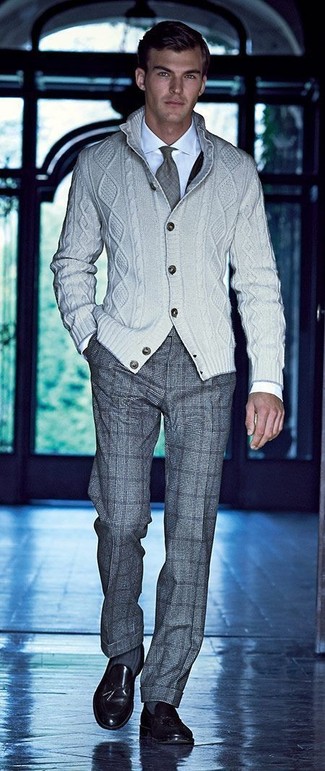 Beige Knit Cardigan Outfits For Men: 