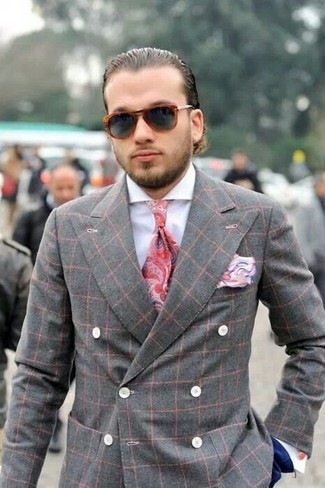 Pink Silk Pocket Square Outfits: 