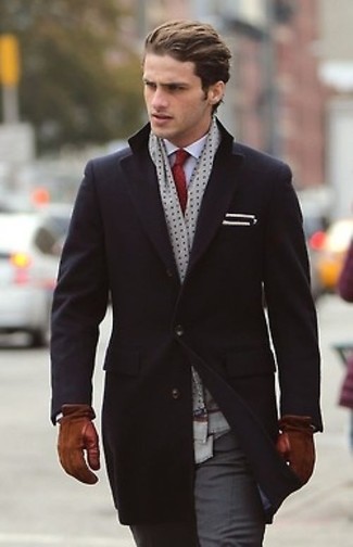 Grey Polka Dot Silk Scarf Outfits For Men: 