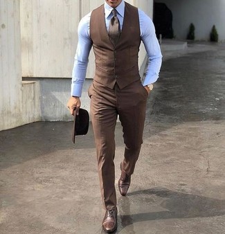 Brown Waistcoat Outfits: 