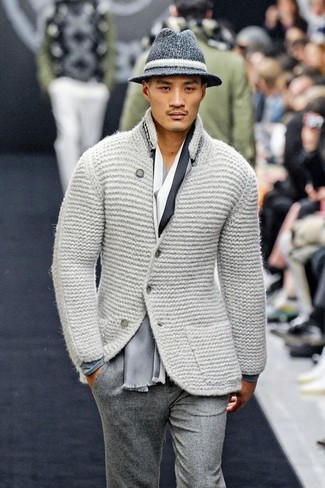 Grey Wool Hat Outfits For Men: 