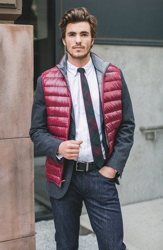 Red Gilet Outfits For Men: 