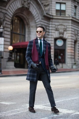 Navy and Green Plaid Overcoat Outfits: 