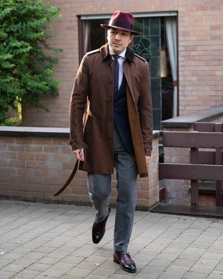 Burgundy Wool Hat Outfits For Men: 