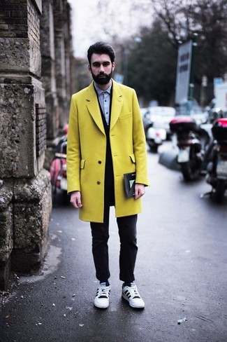 Mustard Overcoat Outfits: 